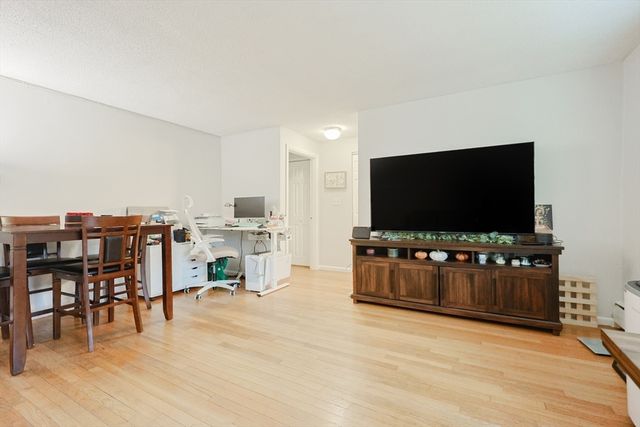 49 Colborne Road 6, Boston, MA 02135