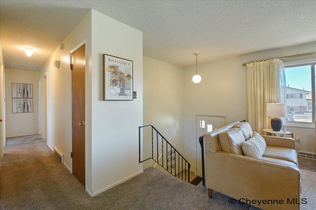 5104 WINDMILL RD, Cheyenne, WY 82001