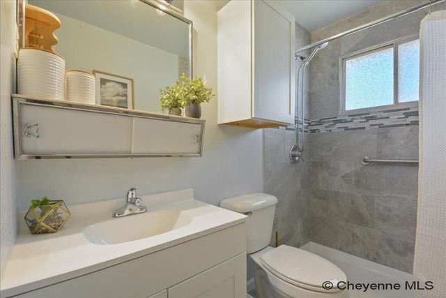 5104 WINDMILL RD, Cheyenne, WY 82001