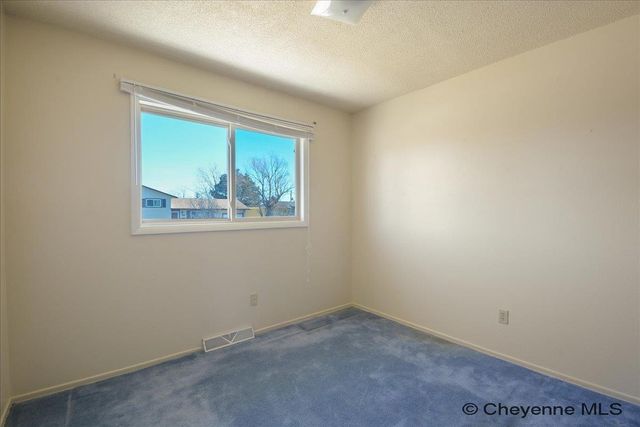 5104 WINDMILL RD, Cheyenne, WY 82001
