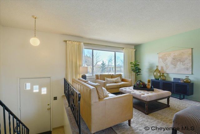 5104 WINDMILL RD, Cheyenne, WY 82001