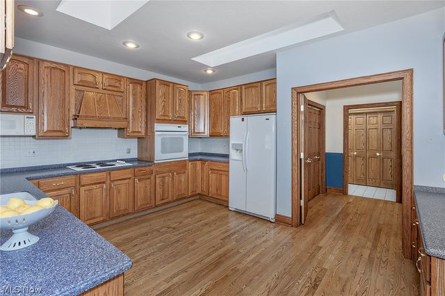 2002 Fox Trace Trail, Cuyahoga Falls, OH 44223