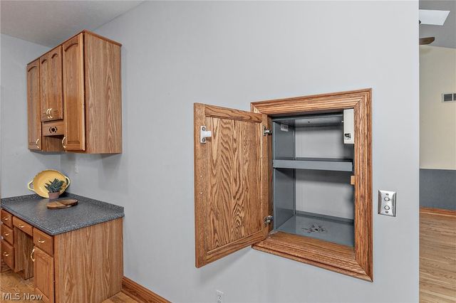 2002 Fox Trace Trail, Cuyahoga Falls, OH 44223