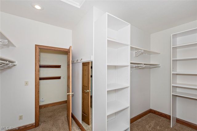 2002 Fox Trace Trail, Cuyahoga Falls, OH 44223