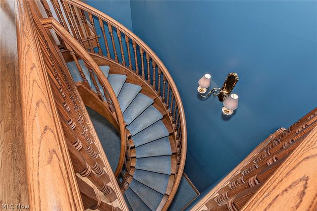 2002 Fox Trace Trail, Cuyahoga Falls, OH 44223