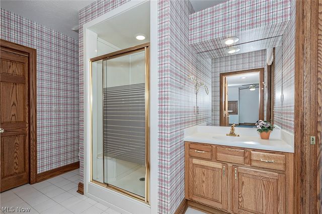 2002 Fox Trace Trail, Cuyahoga Falls, OH 44223