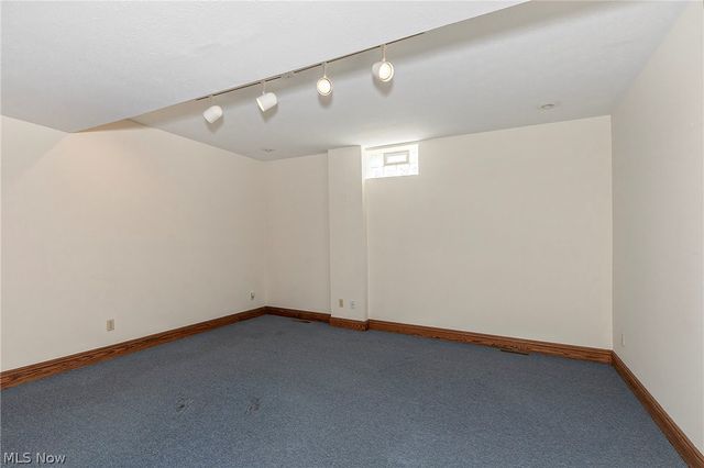 2002 Fox Trace Trail, Cuyahoga Falls, OH 44223