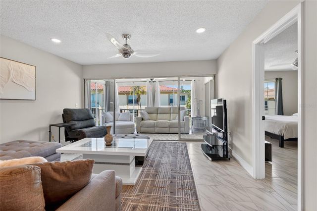 19029 US HIGHWAY 19 N 6-16, Clearwater, FL 33764