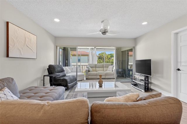 19029 US HIGHWAY 19 N 6-16, Clearwater, FL 33764