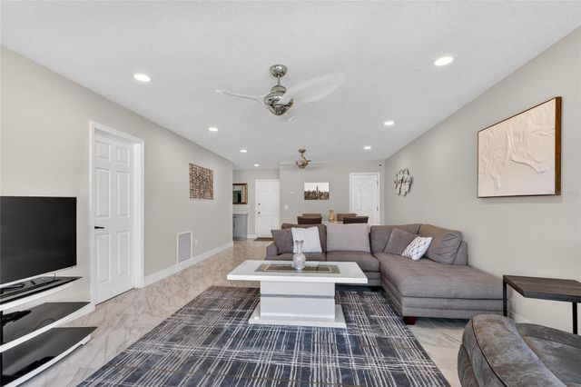 19029 US HIGHWAY 19 N 6-16, Clearwater, FL 33764