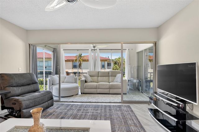 19029 US HIGHWAY 19 N 6-16, Clearwater, FL 33764