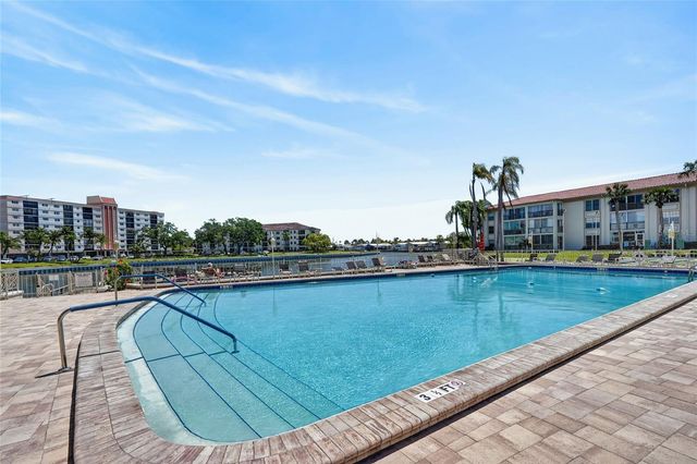 19029 US HIGHWAY 19 N 6-16, Clearwater, FL 33764