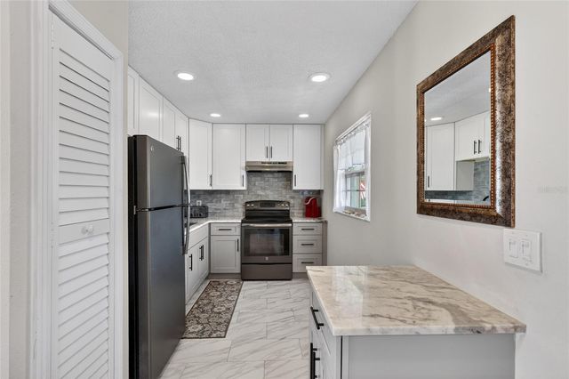 19029 US HIGHWAY 19 N 6-16, Clearwater, FL 33764