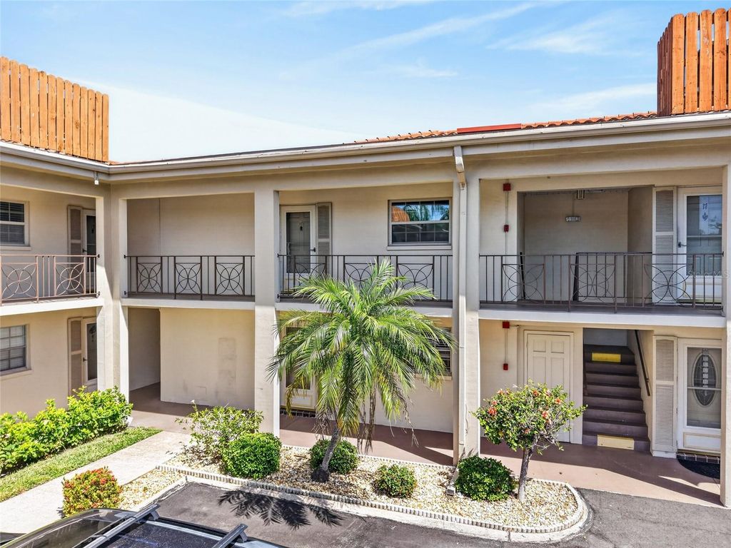 19029 US HIGHWAY 19 N 6-16, Clearwater, FL 33764