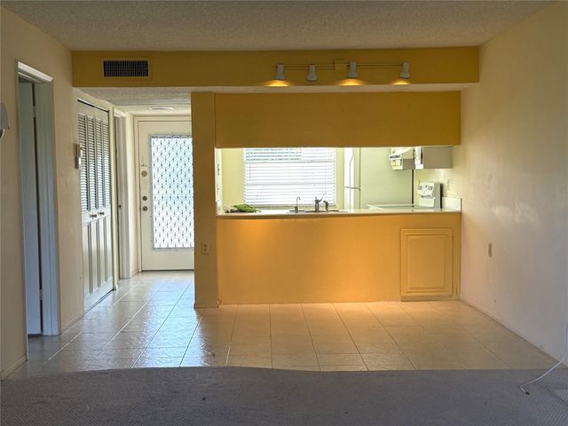 4501 Martinique Way C2, Coconut Creek, FL 33066