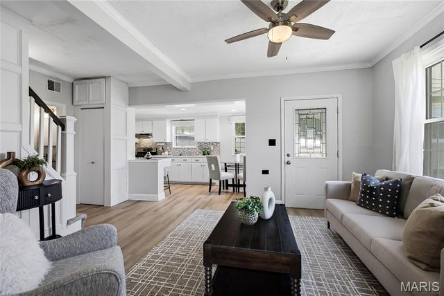 7601 Rannells Avenue, Maplewood, MO 63143