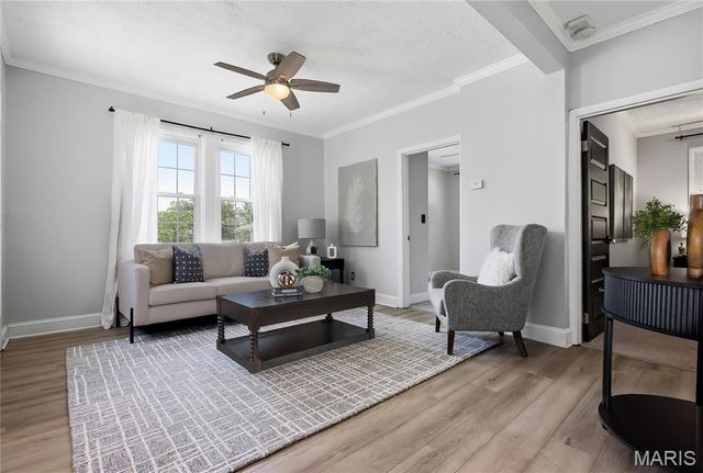 7601 Rannells Avenue, Maplewood, MO 63143
