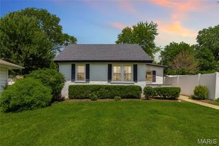 7601 Rannells Avenue, Maplewood, MO 63143