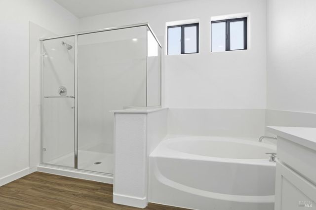 9133 Camino Colegio Rd, Rohnert Park, CA 94928