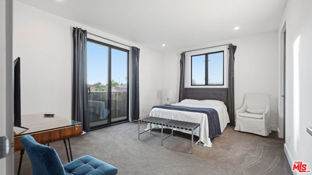 2012 S Curson Avenue, Los Angeles, CA 90016
