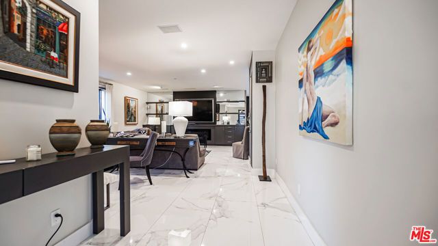 2012 S Curson Avenue, Los Angeles, CA 90016