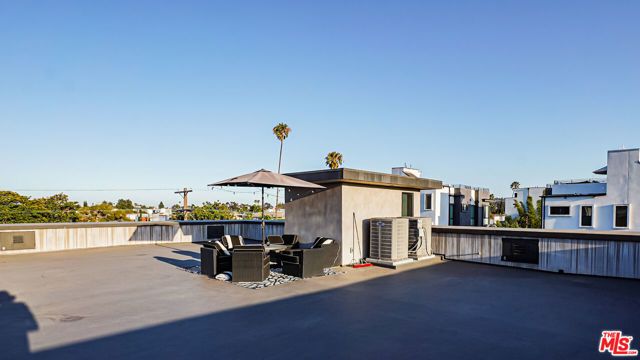 2012 S Curson Avenue, Los Angeles, CA 90016