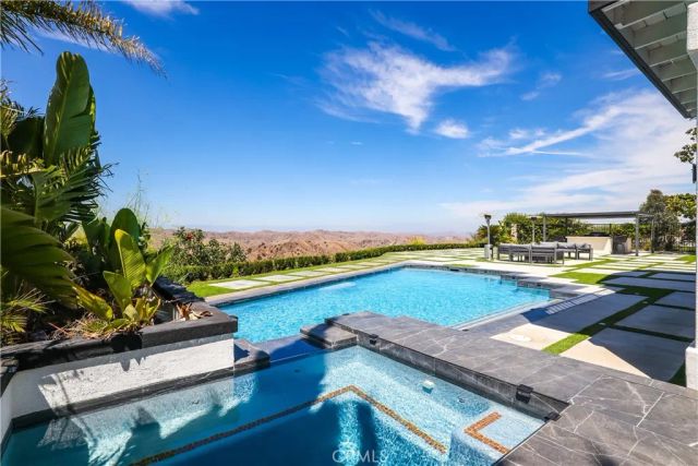 27055 BIG HORN MOUNTAIN, Yorba Linda, CA 92887