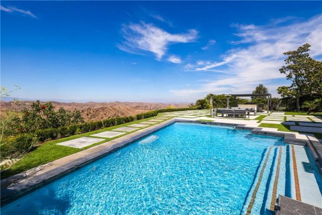 27055 BIG HORN MOUNTAIN, Yorba Linda, CA 92887