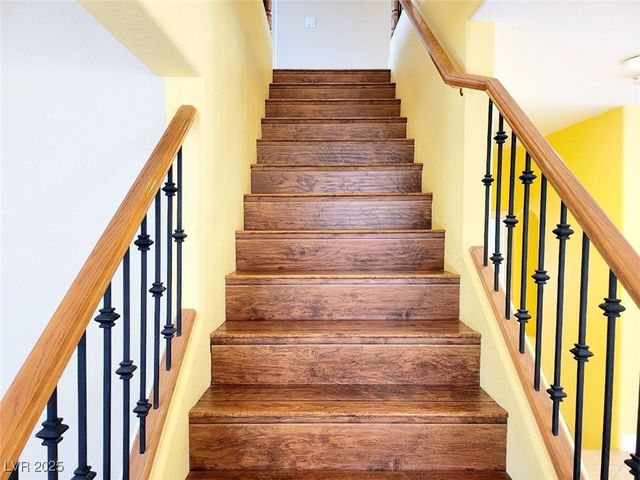 10885 Fintry Hills Street, Las Vegas, NV 89141