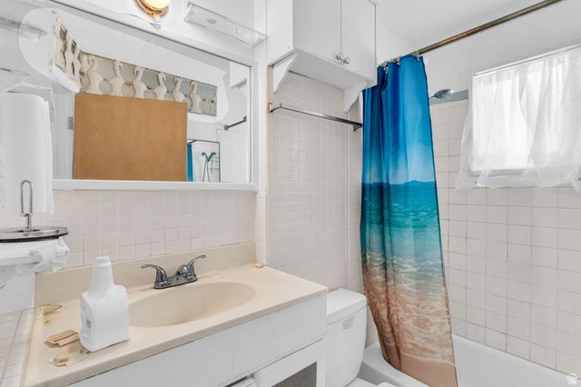 9950 S BARIUM LN, Sandy, UT 84094