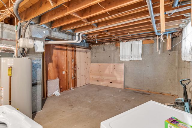 9950 S BARIUM LN, Sandy, UT 84094