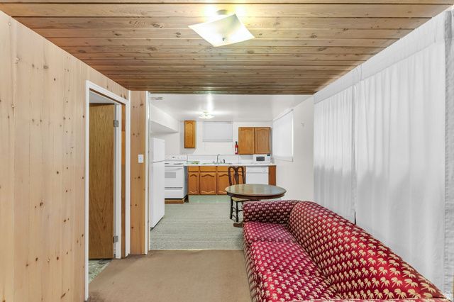 9950 S BARIUM LN, Sandy, UT 84094