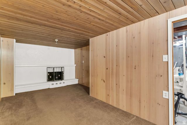 9950 S BARIUM LN, Sandy, UT 84094