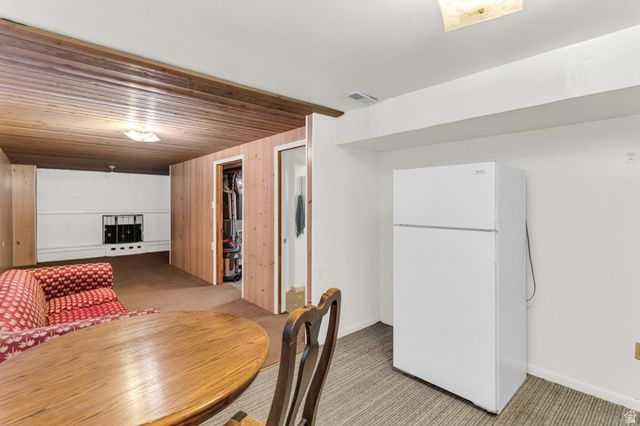 9950 S BARIUM LN, Sandy, UT 84094