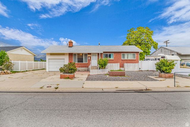 9950 S BARIUM LN, Sandy, UT 84094