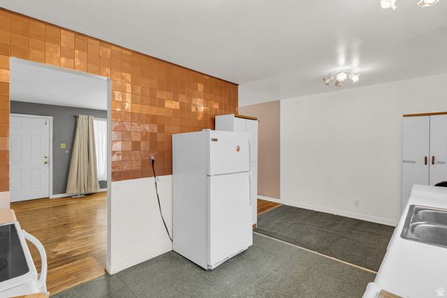 9950 S BARIUM LN, Sandy, UT 84094