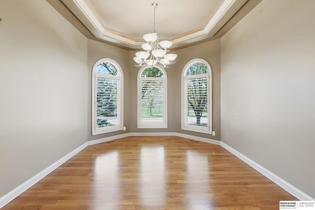 13707 Cuming Street, Omaha, NE 68154