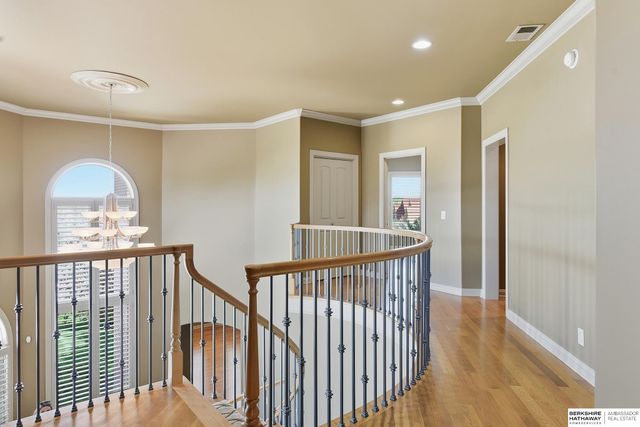 13707 Cuming Street, Omaha, NE 68154