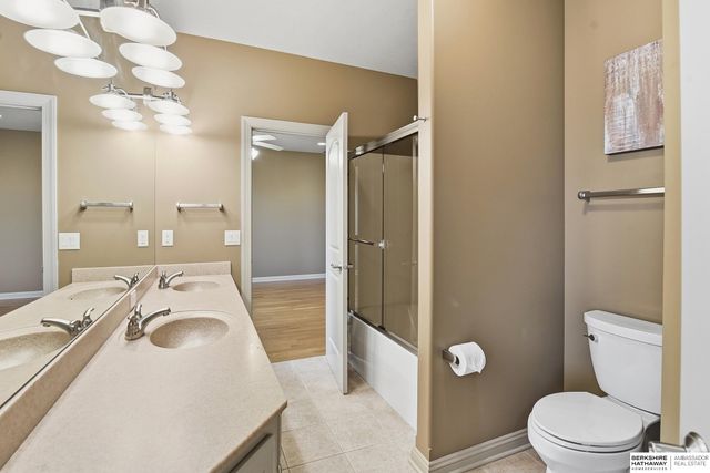 13707 Cuming Street, Omaha, NE 68154
