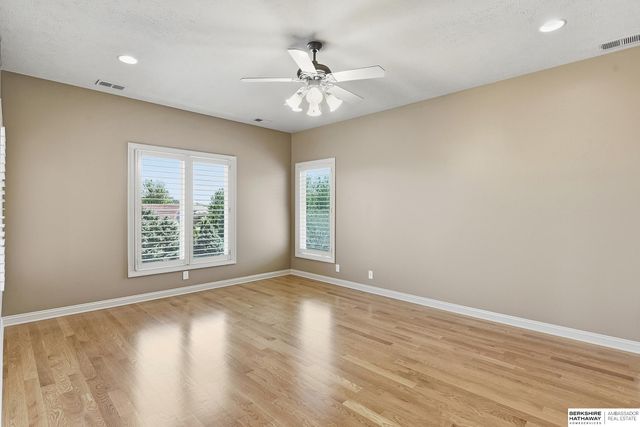 13707 Cuming Street, Omaha, NE 68154