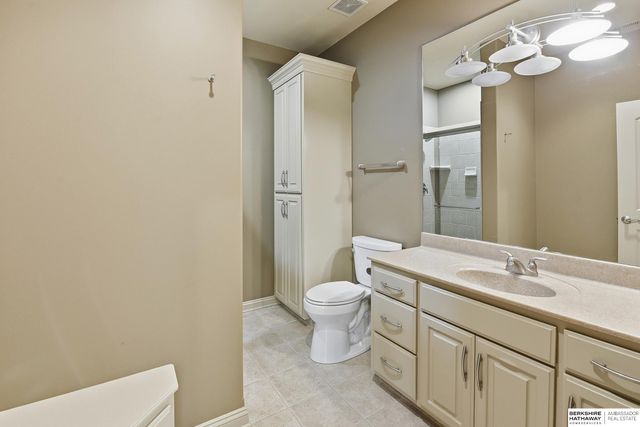 13707 Cuming Street, Omaha, NE 68154