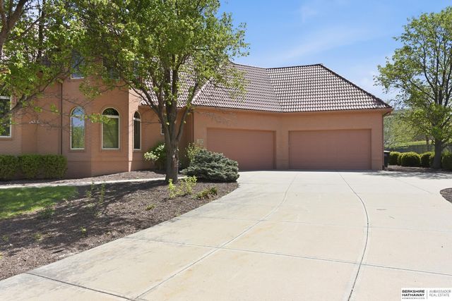 13707 Cuming Street, Omaha, NE 68154