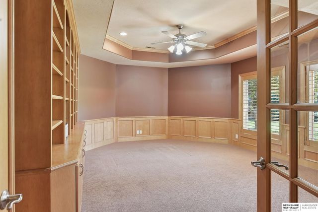 13707 Cuming Street, Omaha, NE 68154