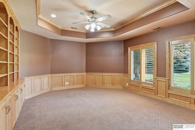 13707 Cuming Street, Omaha, NE 68154