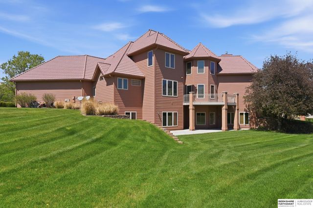 13707 Cuming Street, Omaha, NE 68154