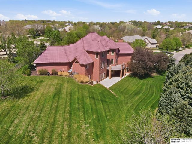 13707 Cuming Street, Omaha, NE 68154