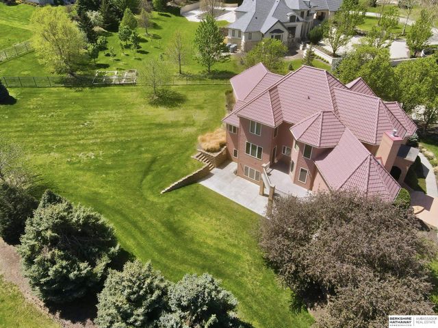 13707 Cuming Street, Omaha, NE 68154