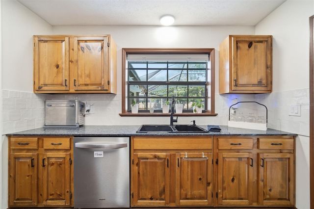 3108 ROLLING ACRES PLACE, Valrico, FL 33596