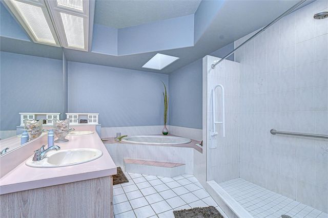 3006 DRAKES LANDING COURT, Valrico, FL 33596