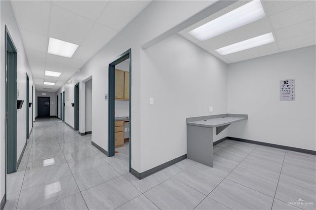 2121 E Griffin Parkway 12, Mission, TX 78572